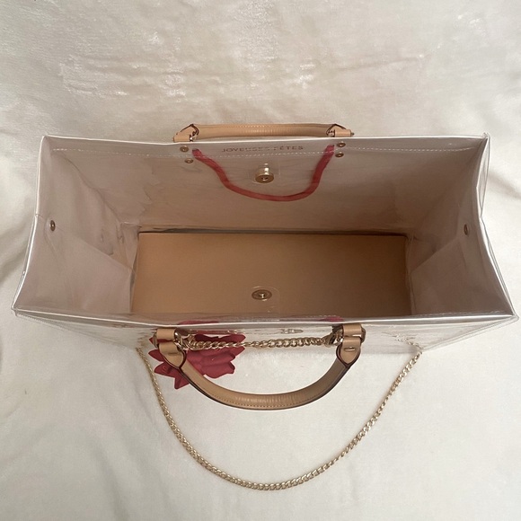 Louis Vuitton Holiday Shopping Tote Bag - Picture 5 of 9